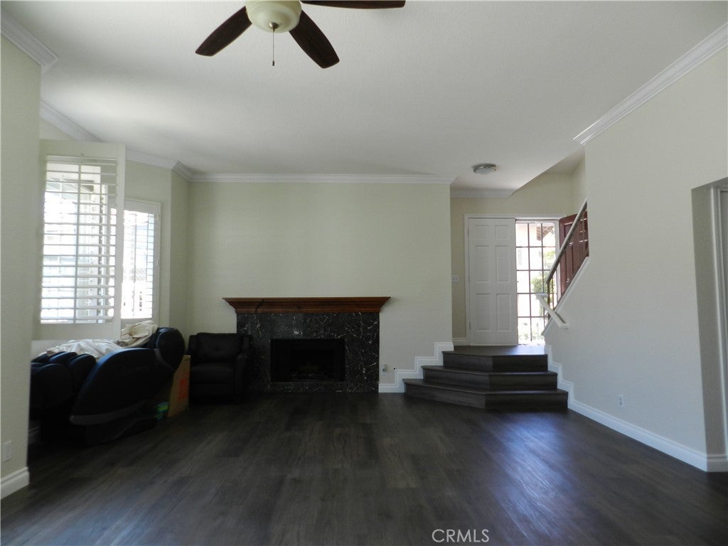 24393 Hillsdale 18