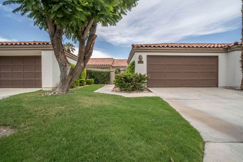 Photo of 55412 Riviera, La Quinta, CA 92253 (MLS # 219136721DA)