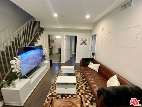 Photo of 2317 Scarff Street #C, Los Angeles, CA 90007 (MLS # 26651859)