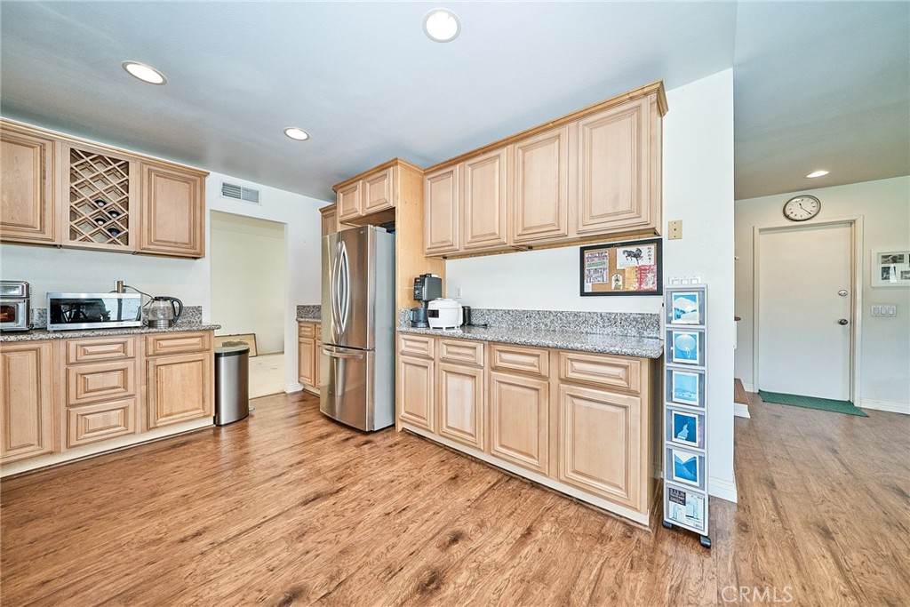 10449 APACHE RIVER Avenue