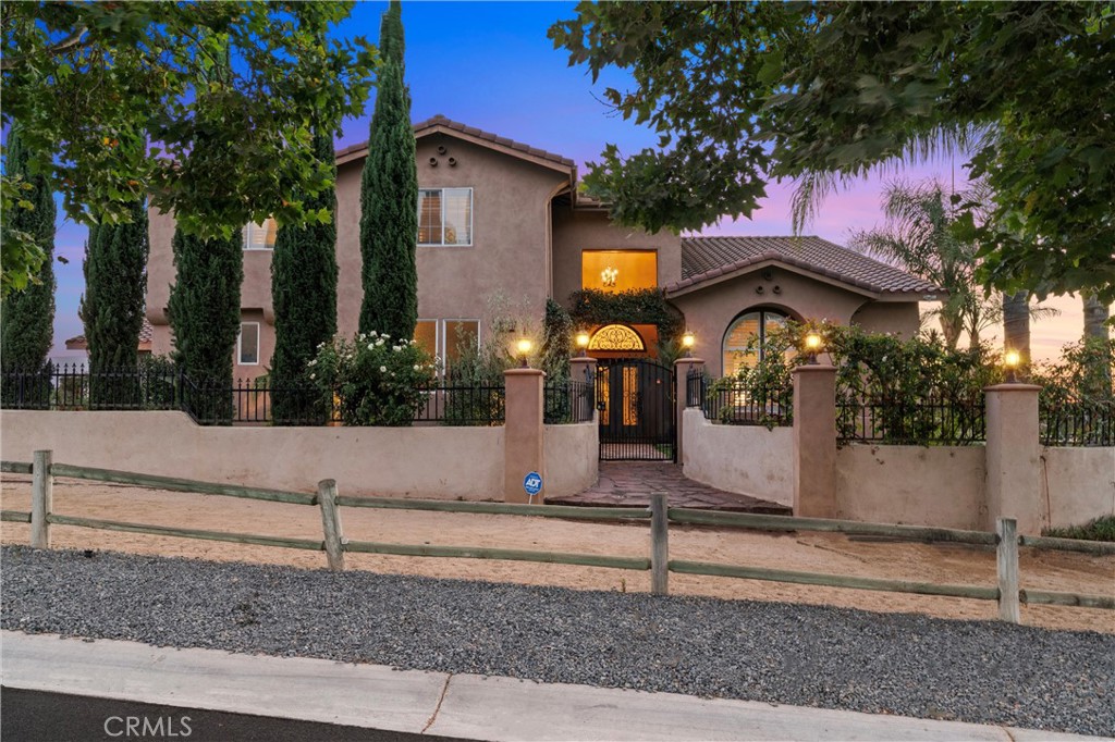 1104 Thoroughbred Lane