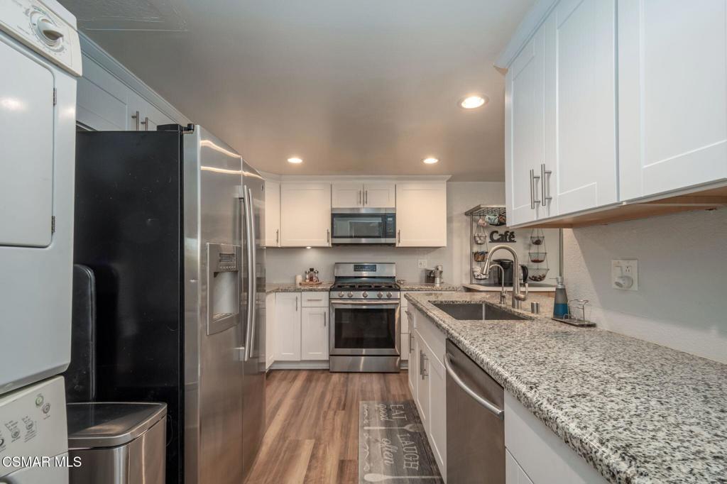 44442 15th Street E 5