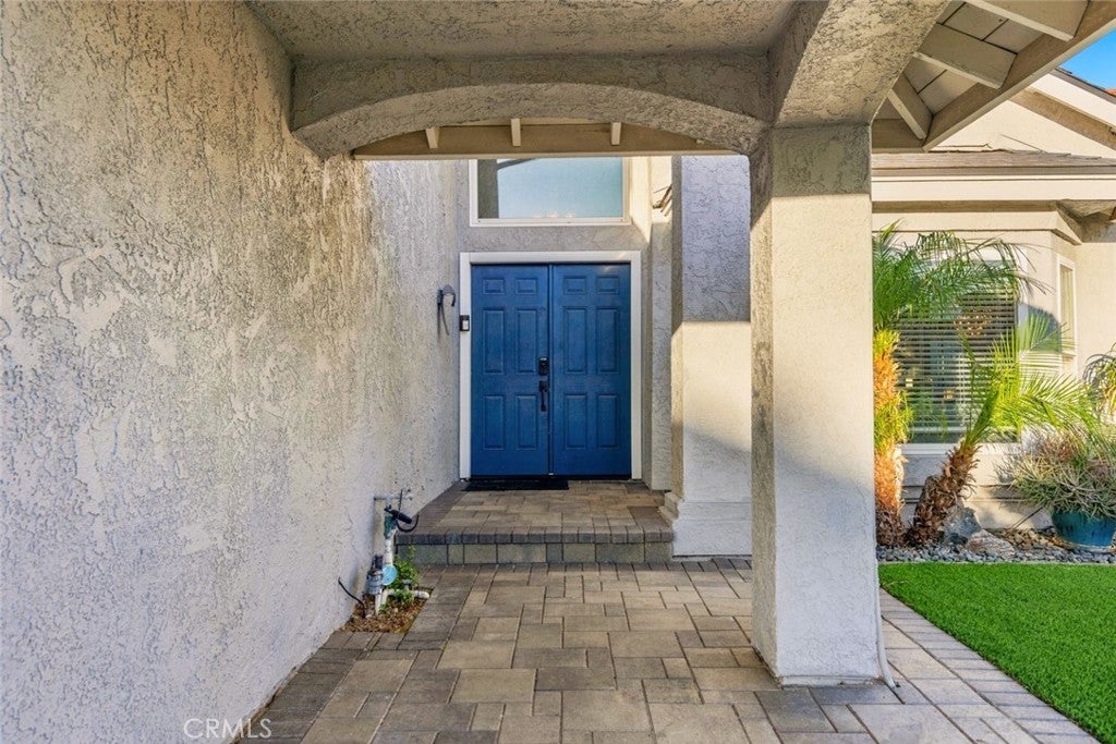 24498 Mooncrest Circle