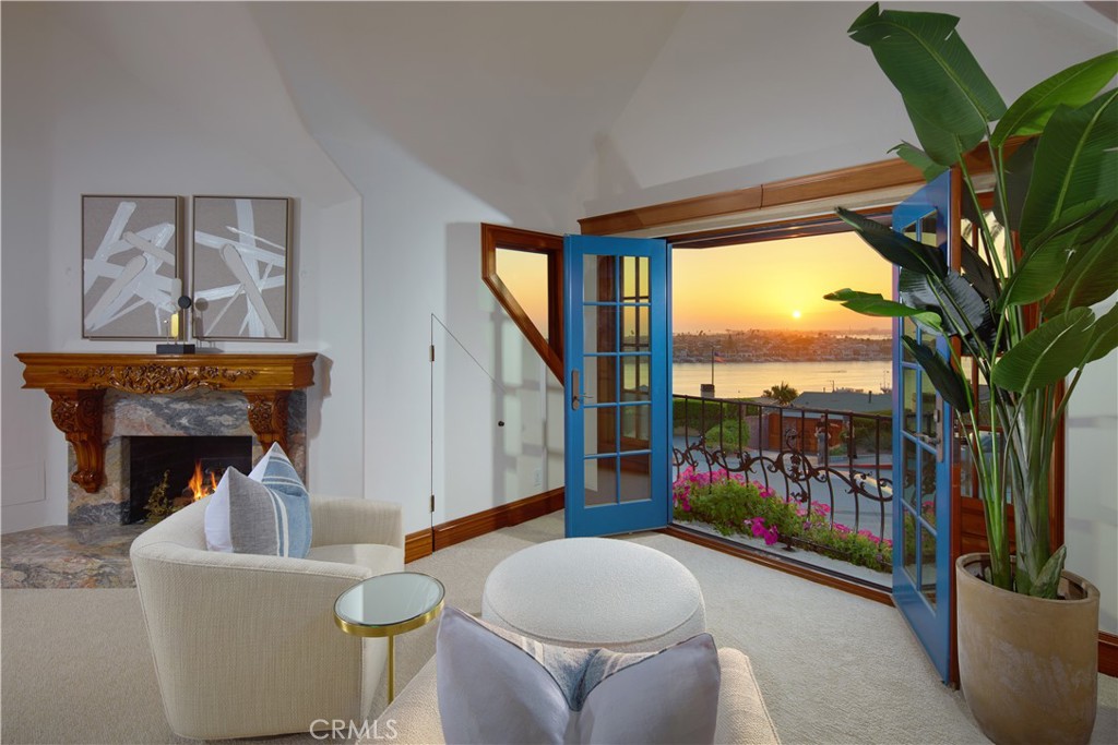 Corona del Mar South of PCH (CDMS) - Residential