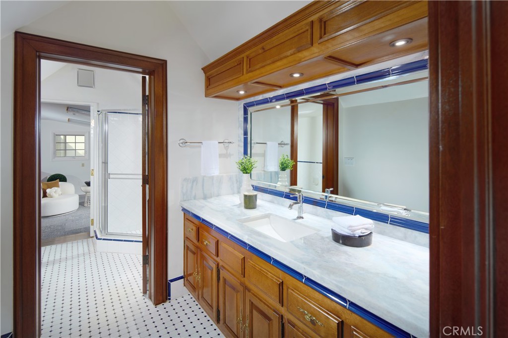 Corona del Mar South of PCH (CDMS) - Residential