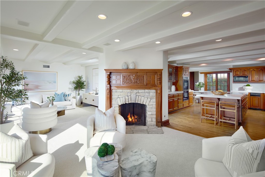 Corona del Mar South of PCH (CDMS) - Residential