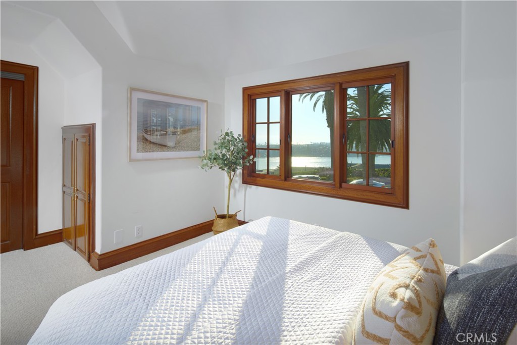 Corona del Mar South of PCH (CDMS) - Residential