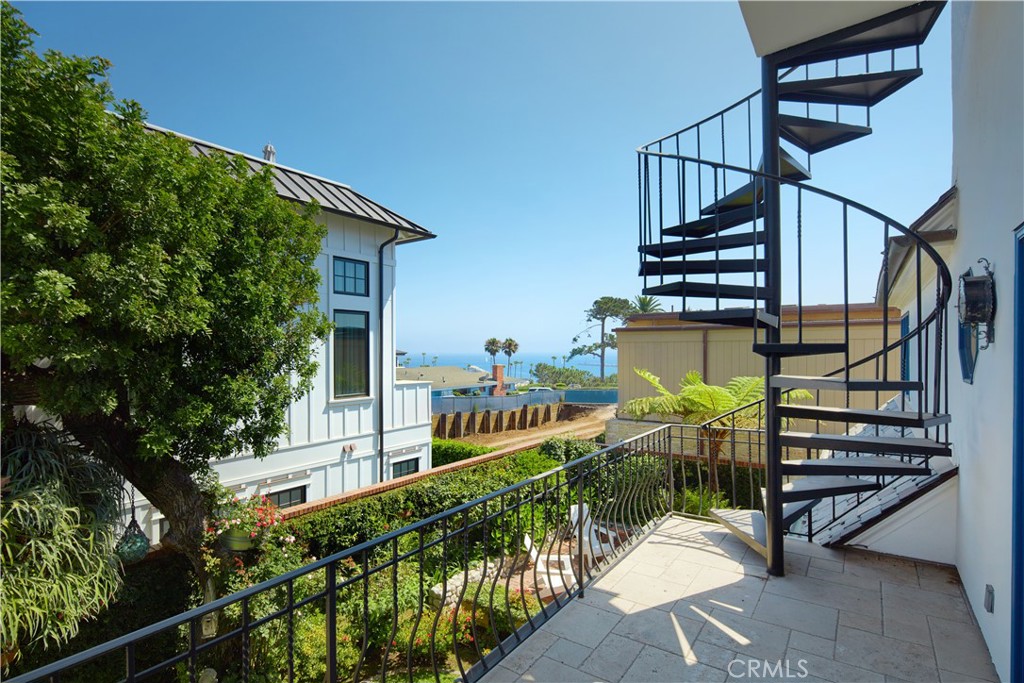 Corona del Mar South of PCH (CDMS) - Residential