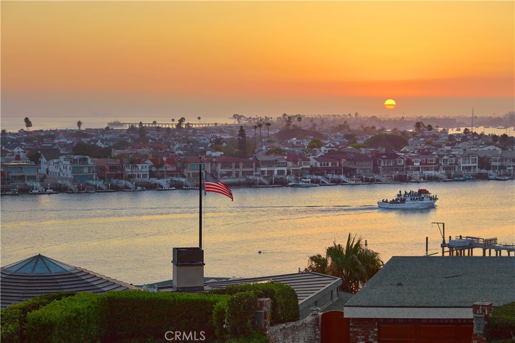 Corona del Mar South of PCH (CDMS) - Residential