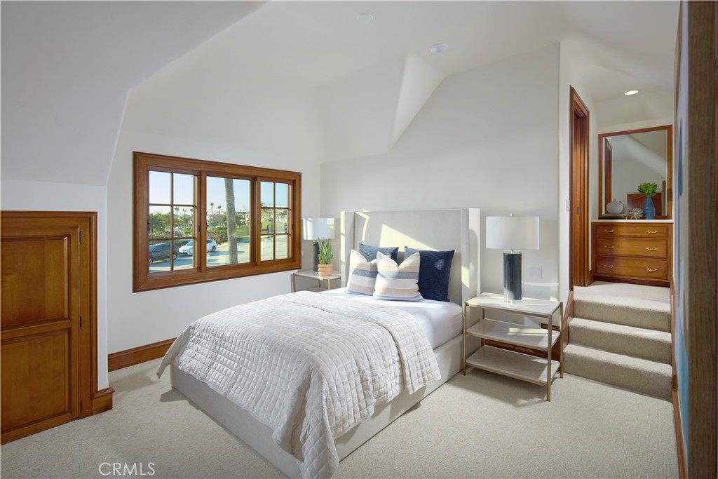 Corona del Mar South of PCH (CDMS) - Residential