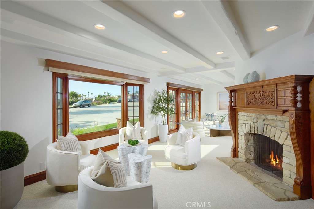 Corona del Mar South of PCH (CDMS) - Residential