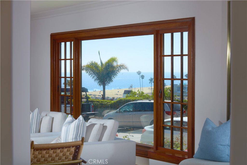 Corona del Mar South of PCH (CDMS) - Residential