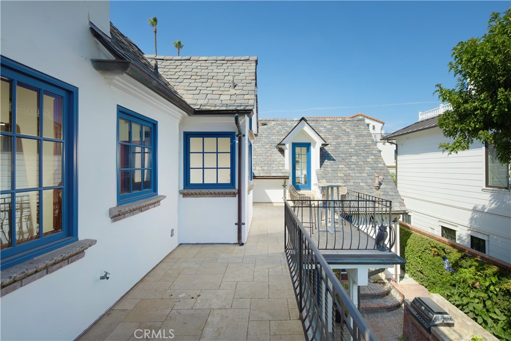 Corona del Mar South of PCH (CDMS) - Residential
