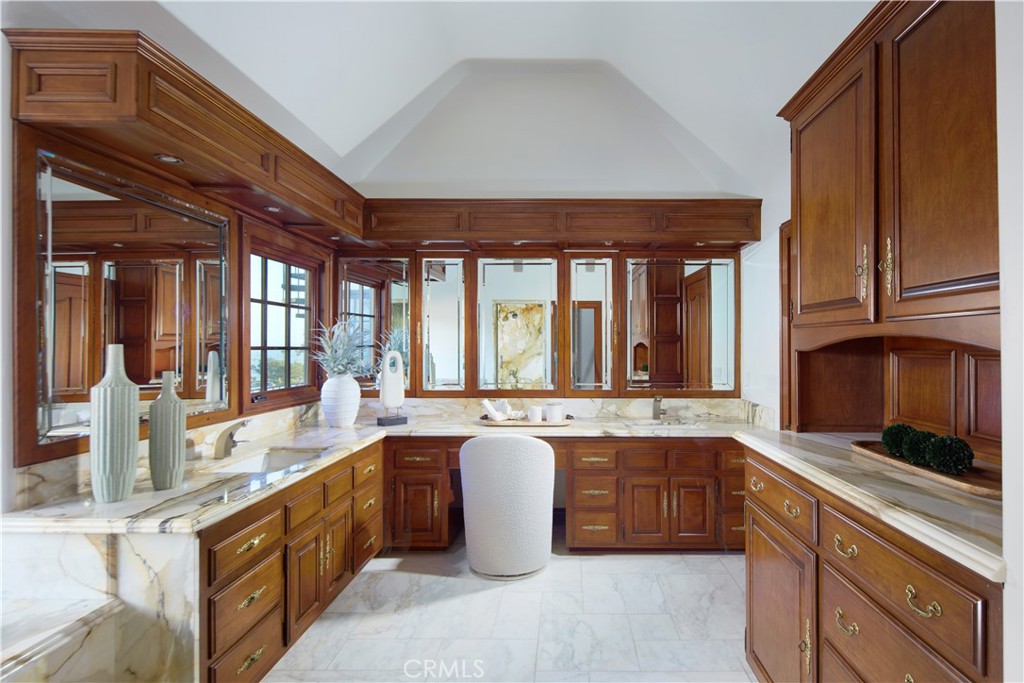 Corona del Mar South of PCH (CDMS) - Residential