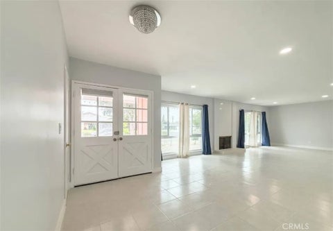 Photo of 1305 Feather AVE, Thousand Oaks, CA 91360 (MLS # SR26208536)