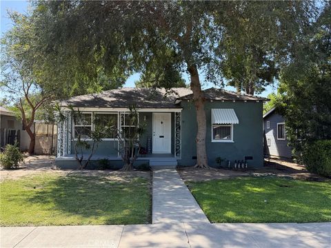 Photo of 135 N Lincoln Ave, Fullerton, CA 92831 (MLS # PW26092984)