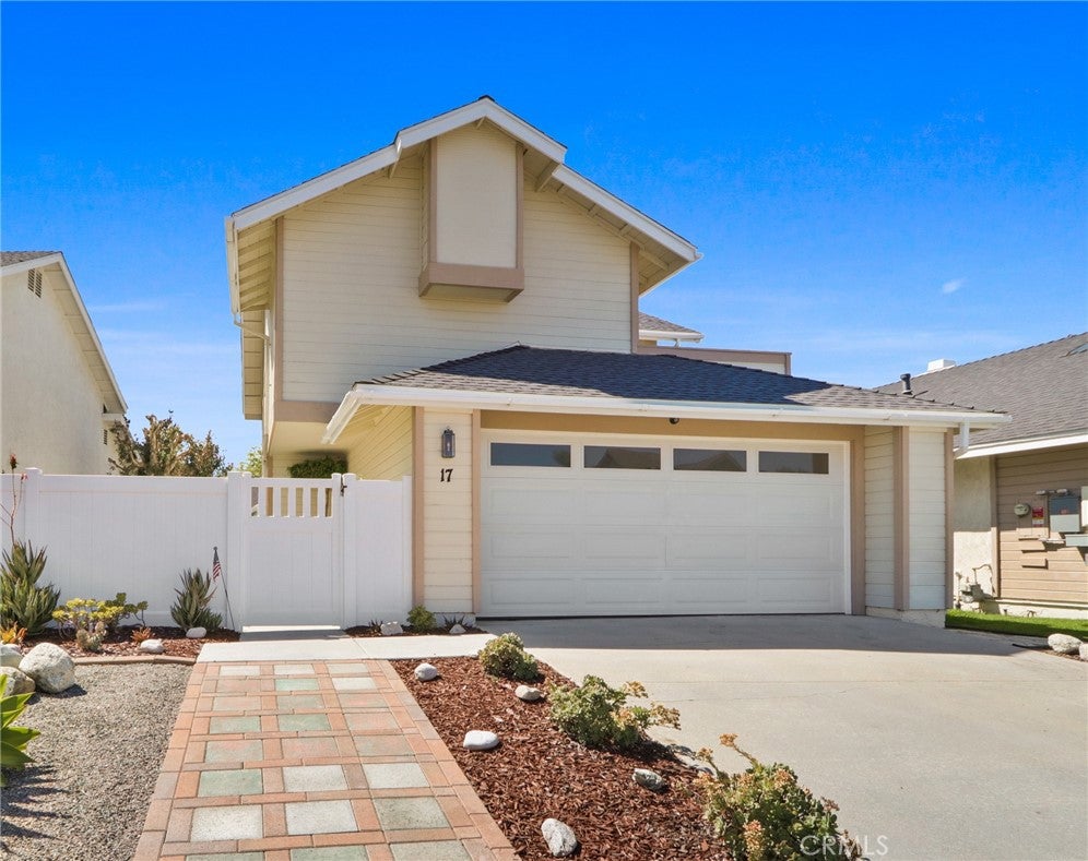 17 Rocky Creek LN