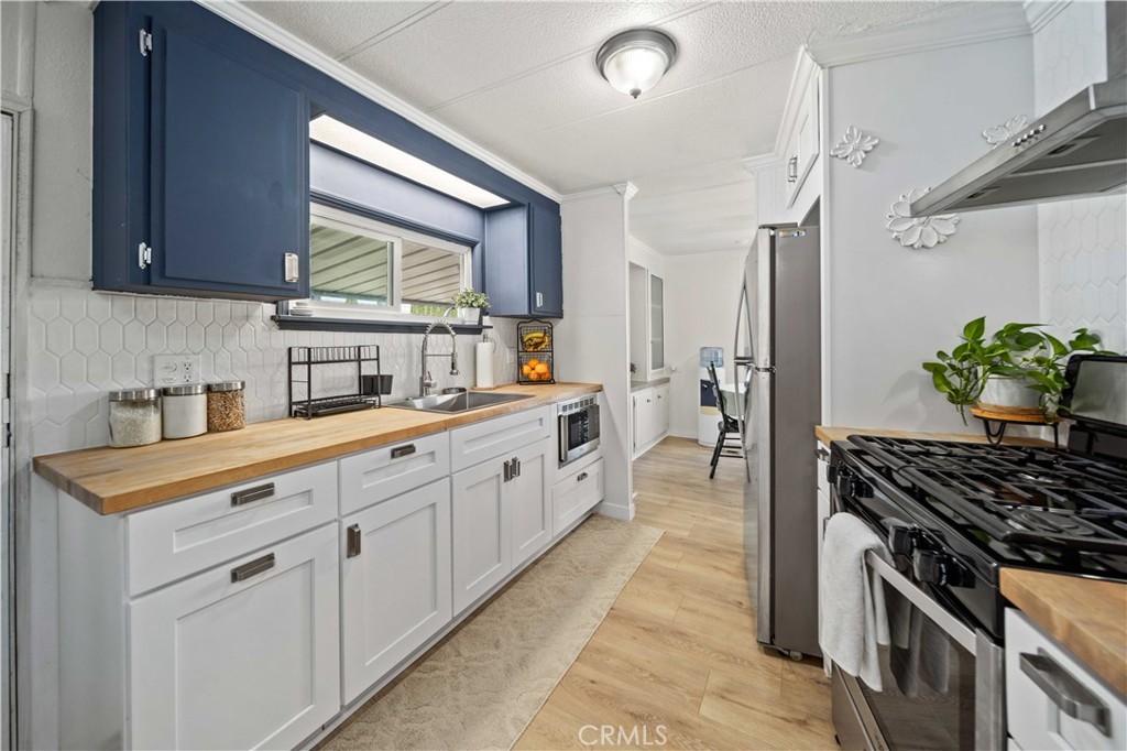 4444 E Avenue R Space 123
