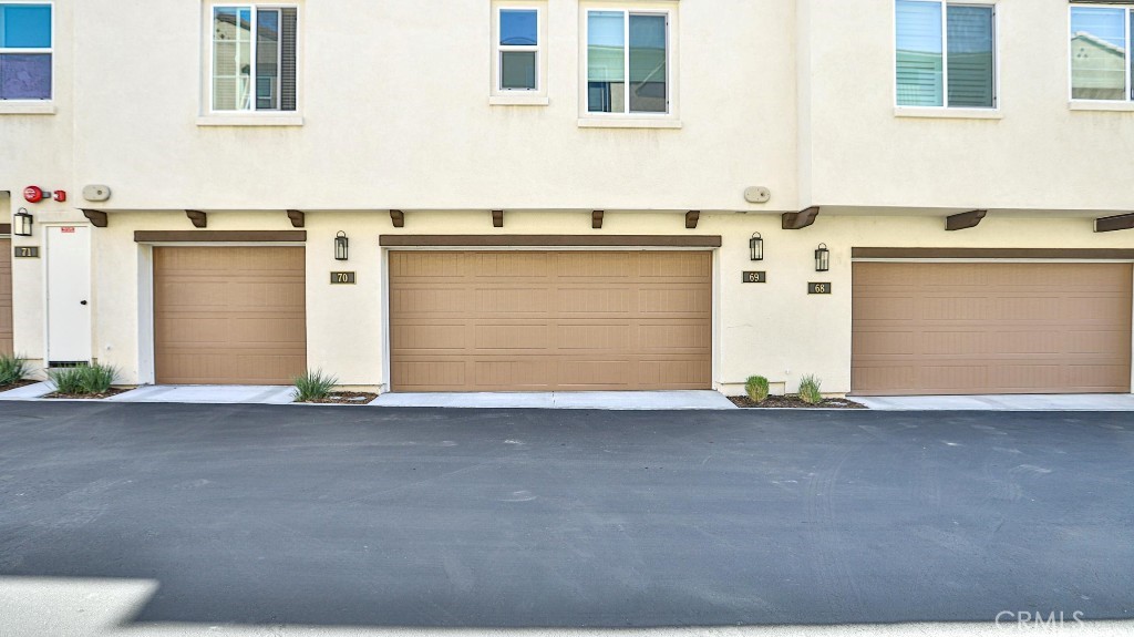 Vista Walk - Residential