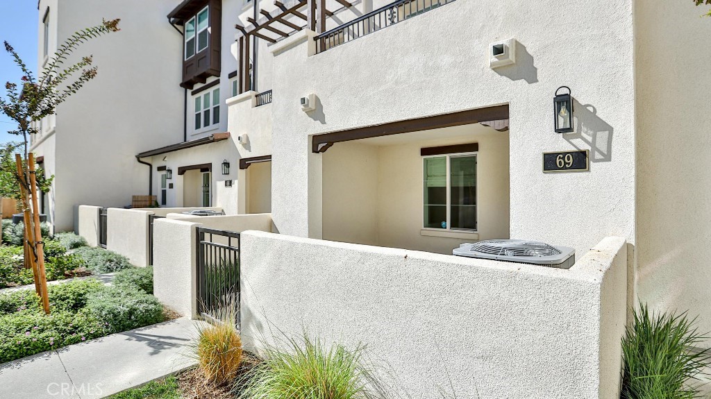 Vista Walk - Residential