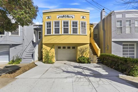 Photo of 120 linden Ave, San Bruno, CA 94066 (MLS # ML82039013)