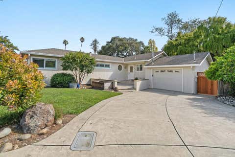Photo of 1435 Eastcrest Court, Santa Cruz, CA 95062 (MLS # ML82059094)