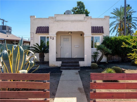 Photo of 12 E 53rd ST, Long Beach, CA 90805 (MLS # SB26224731)