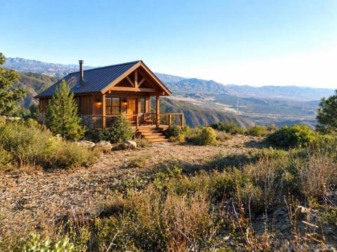 Photo of 1 Mountain View, Julian, CA 92036 (MLS # 260010284SD)