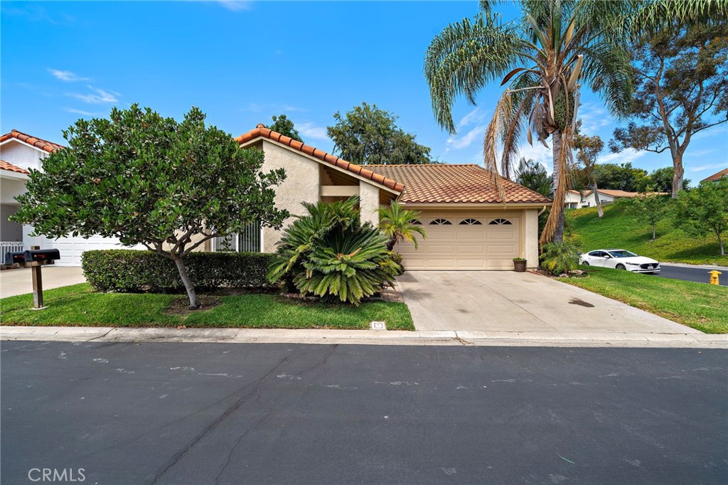 Welcome to 27748 Via Sarasate, a beautifully updated 2 bed, 2 bath home with a flexible bonus room, ideally situated in the highly desirable guard-gated community of Casta del Sol. This home features a fully renovated kitchen and bathrooms, complemented by all new wood-look vinyl flooring throughout. The spacious primary suite includes a modern bathroom and generous closet space. The bonus room offers options for a home office, den, or hobby room. Step outside to the private back patio and enjoy peaceful greenbelt views—perfect for relaxing or entertaining.
Casta del Sol is a beautifully landscaped community offering resort-style amenities including pools, gym, clubhouse, tennis, pickleball, bocce courts, and more. HOA covers front yard maintenance and exterior paint, plus membership to Lake Mission Viejo with boating, swimming, concerts, and year-round activities. Whether you’re looking for an active lifestyle or a quiet retreat, this community offers the best of both.