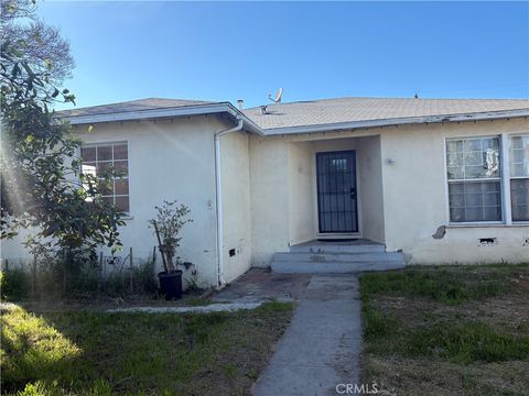 Photo of 6331 Columbus Avenue, Van Nuys, CA 91411 (MLS # SR26009097)