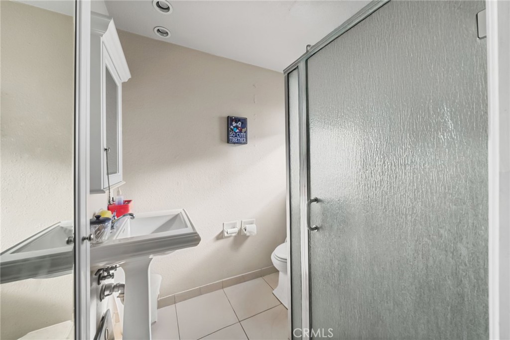 INFLUENTIAL HOMES - Residential