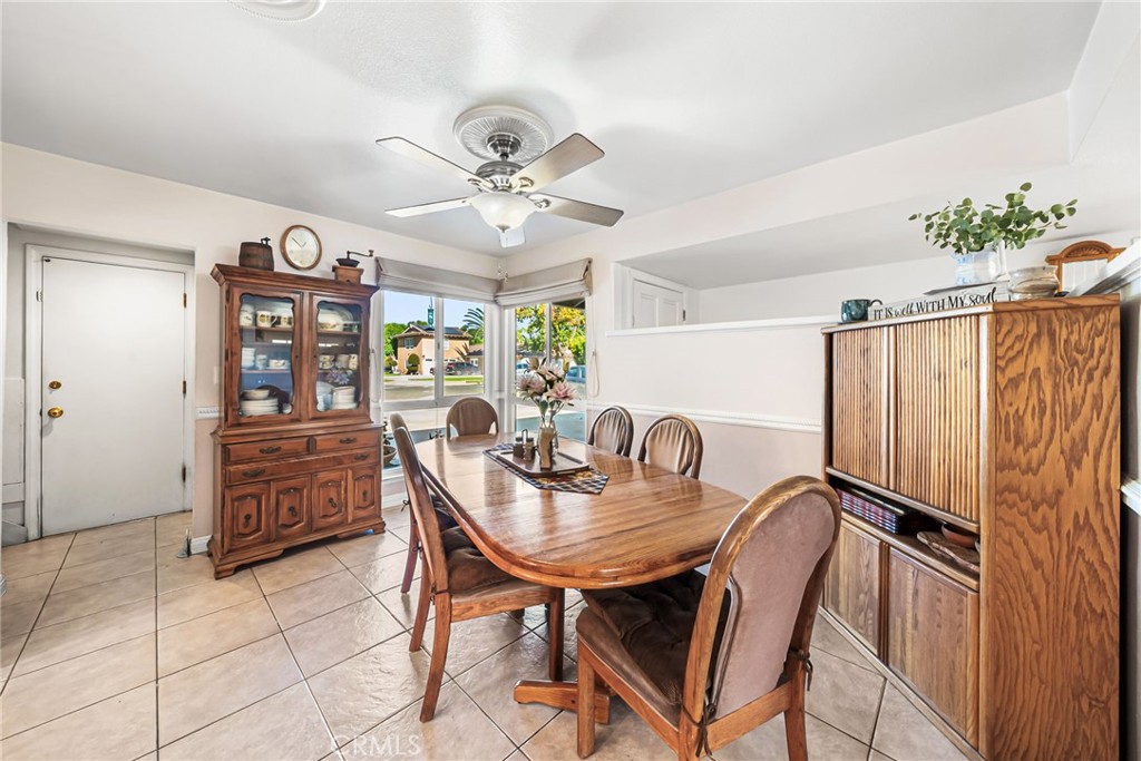 INFLUENTIAL HOMES - Residential