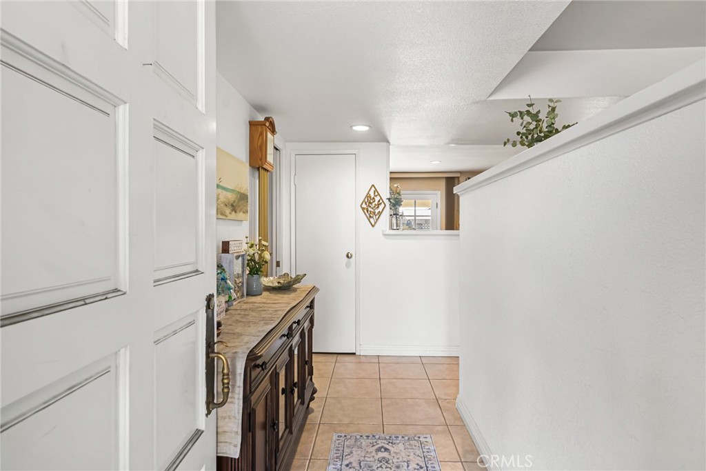 INFLUENTIAL HOMES - Residential