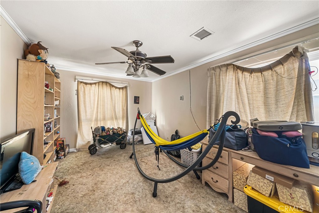 INFLUENTIAL HOMES - Residential