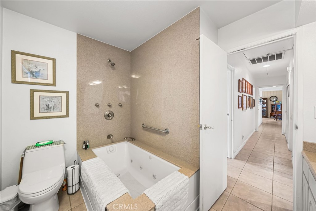 INFLUENTIAL HOMES - Residential