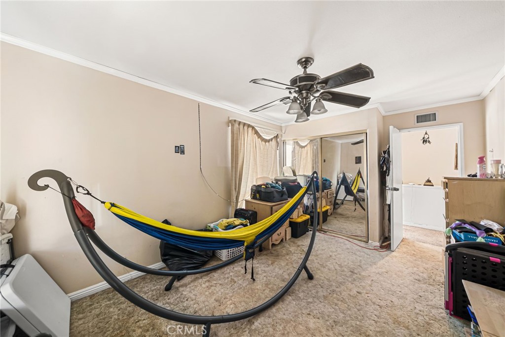 INFLUENTIAL HOMES - Residential