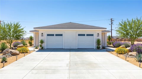 Photo of 8908 N Loop Boulevard, California City, CA 93505 (MLS # PW26207587)