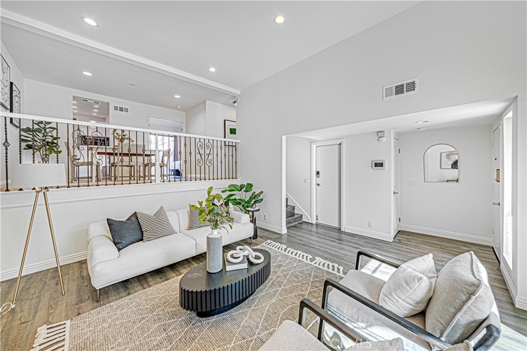 2938 Barrington Court