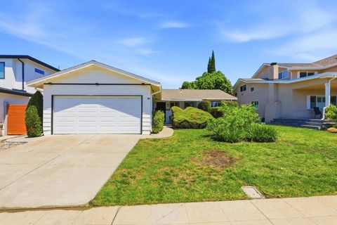 Photo of 1865 Big Bend Drive, Milpitas, CA 95035 (MLS # ML82048657)
