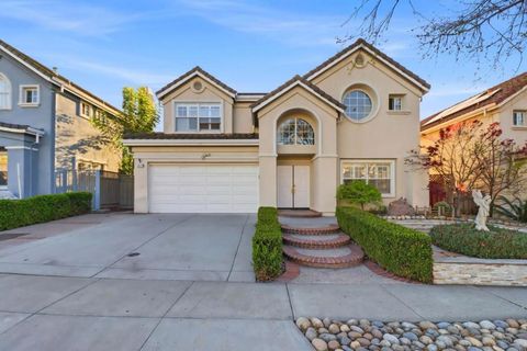 Photo of 2071 Wendover Lane, San Jose, CA 95121 (MLS # ML82036734)
