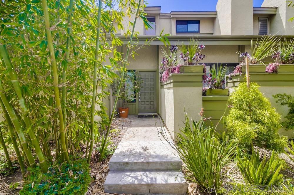 3319 Caminito Eastbluff 181