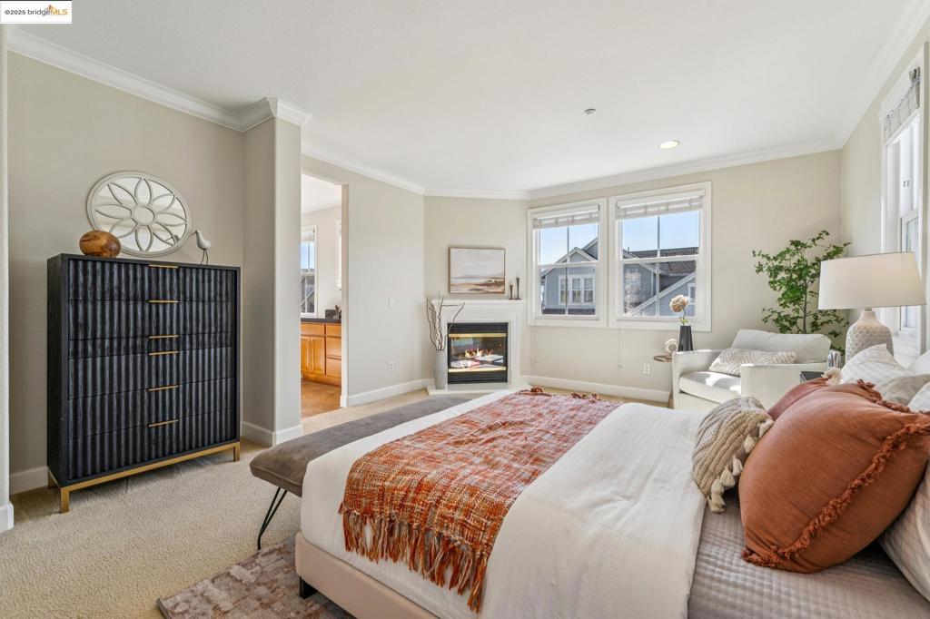 POINT RICHMOND - Residential