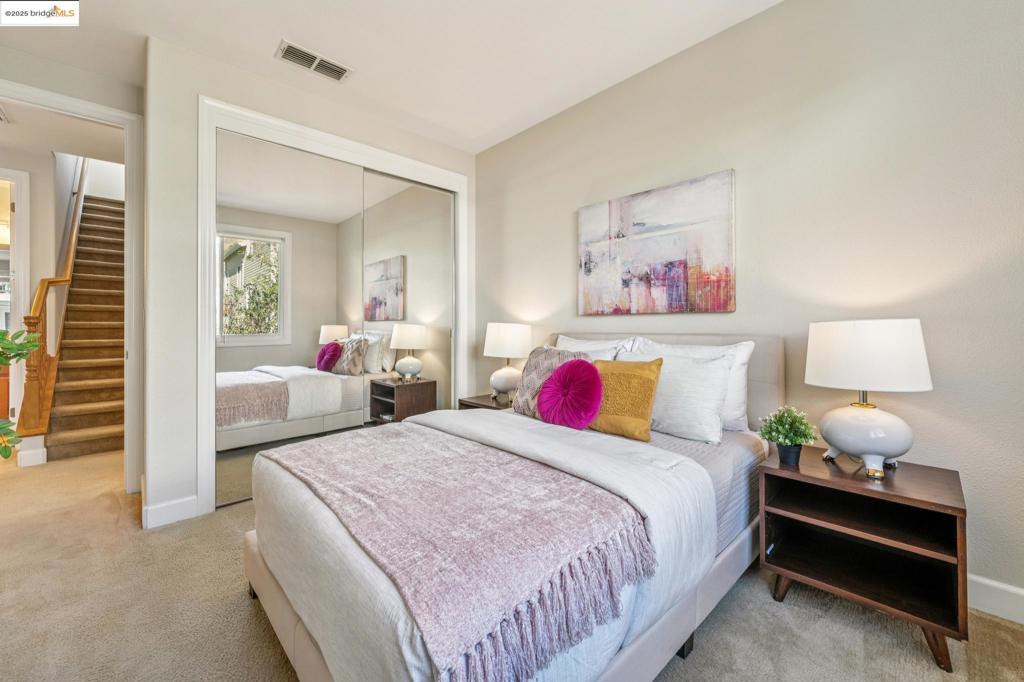 POINT RICHMOND - Residential
