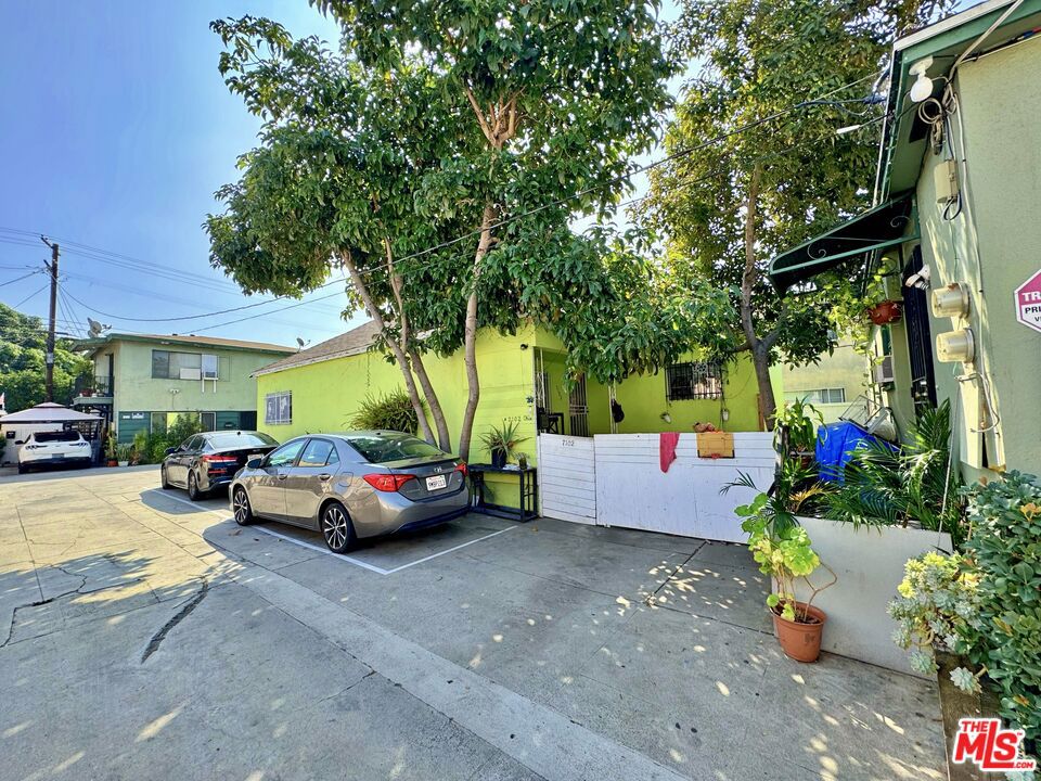 7102 Hood Avenue