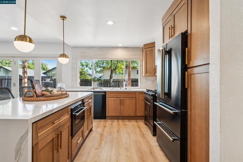 RANCHO SAN RAMON - Residential