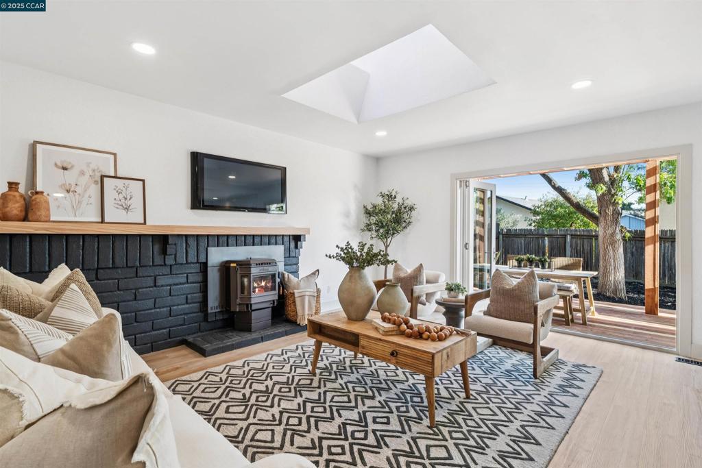 RANCHO SAN RAMON - Residential