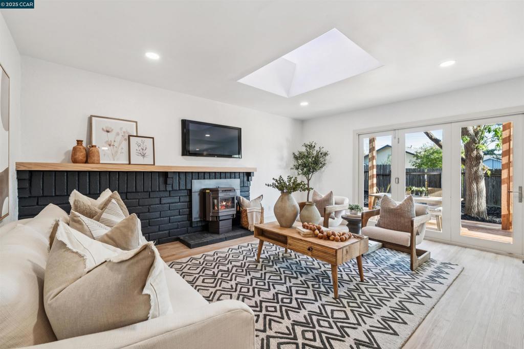 RANCHO SAN RAMON - Residential