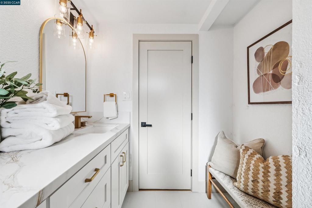 RANCHO SAN RAMON - Residential