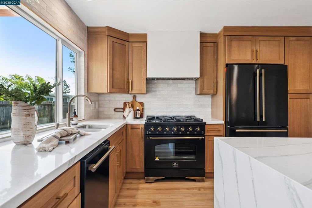 RANCHO SAN RAMON - Residential