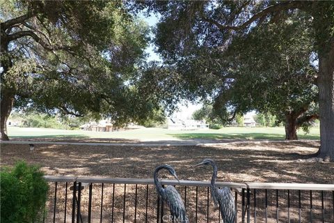 Tiny photo for 38220 Oaktree Loop, Murrieta, CA 92562 (MLS # SW26071186)